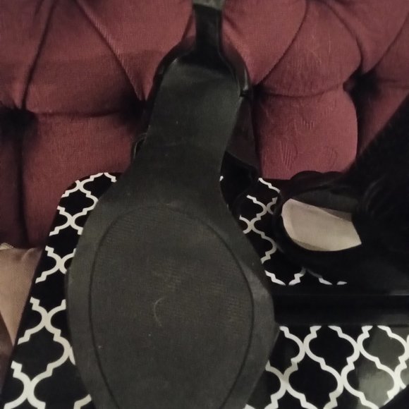 7-7.5 black stilleto shoes for your xmas party! - Picture 5 of 7